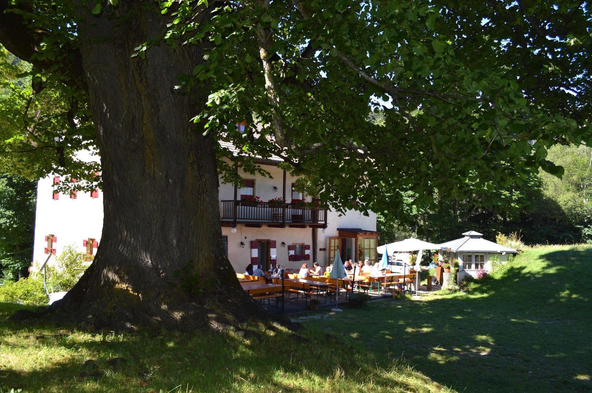 Hotel Zur Kirche Magre all' Adige ภายนอก รูปภาพ